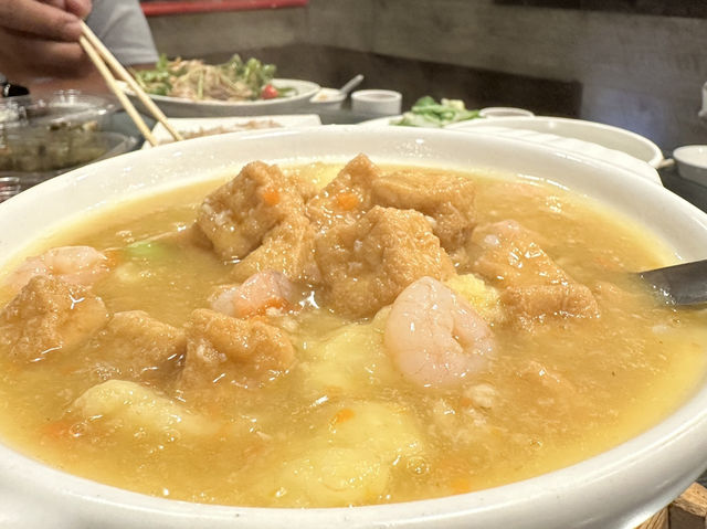臺北大安 中正紀念堂在地老店 盛園絲瓜小籠湯包