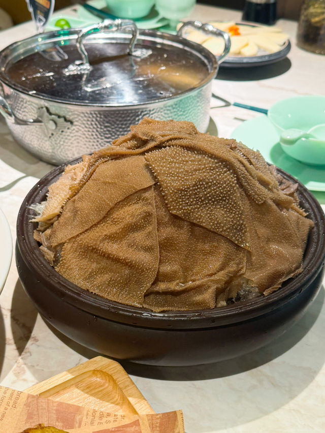 不加一滴水，四個椰子一鍋湯