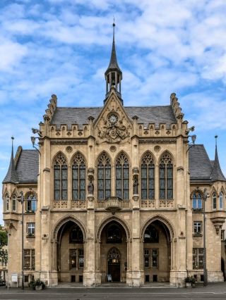 🏰🌸 Erfurt: The Medieval Heart of Thuringia