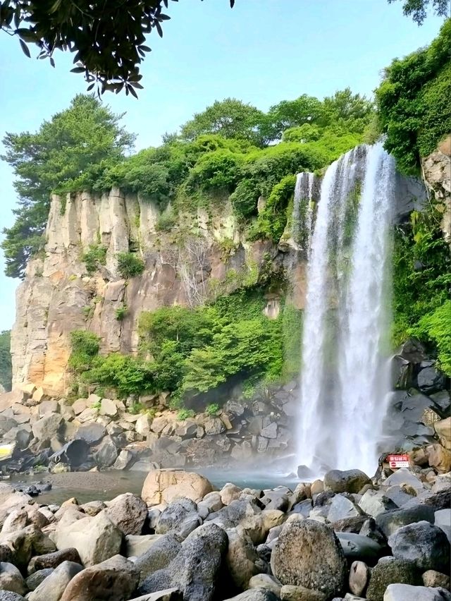 Cascading Beauty of Jeongbang Waterfall