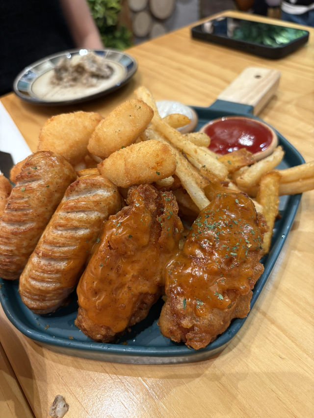 【香港油麻地】 森林綠洲主題餐廳 性價比CP超高 份量勁大😋