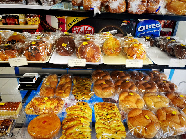 Sin Ka Oon Bakery — Penang’s Beloved Old-School Bakery Since 1957