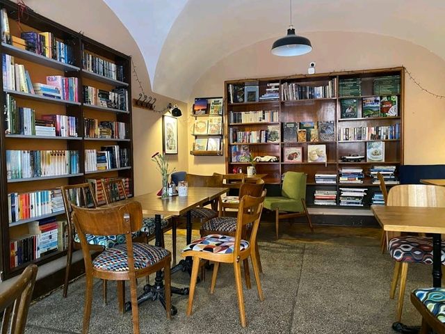 Shabby Coffee • Wine • Books