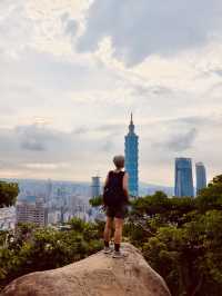 黃昏漫步「象山」,遠眺101的城市療癒時光