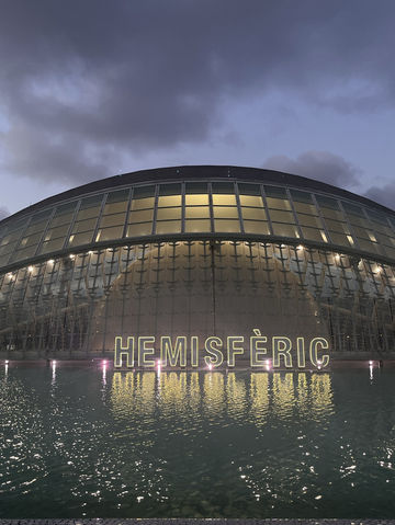 🇪🇸 발렌시아 에미스페릭 후기: 미래적인 '눈' 속의 경이로움 ✨