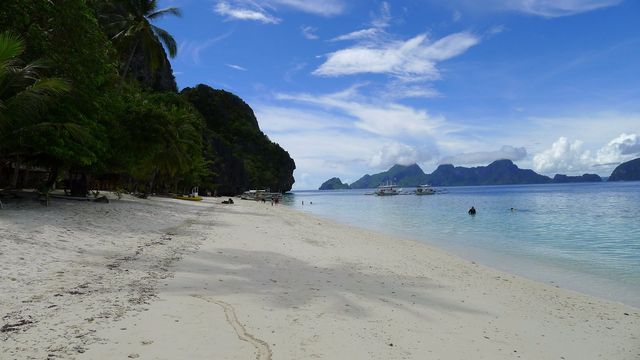 Entalula Island - A small gem of the archipelago