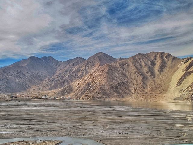 南疆寂寥之境〔木吉火山〕,走進地球最原始的荒涼之美 南疆寂寥之境〔木吉火山〕,走進地球最原始的荒涼之美