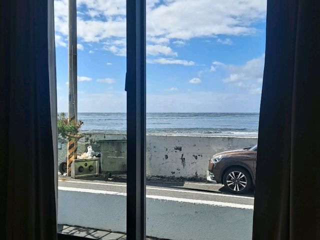 【萬里桐住宿心得|海邊走走 Sea Walking】 【萬里桐住宿心得|海邊走走 Sea Walking】