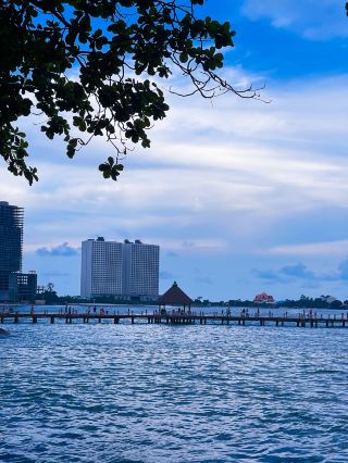 西哈努克市的獨立海灘