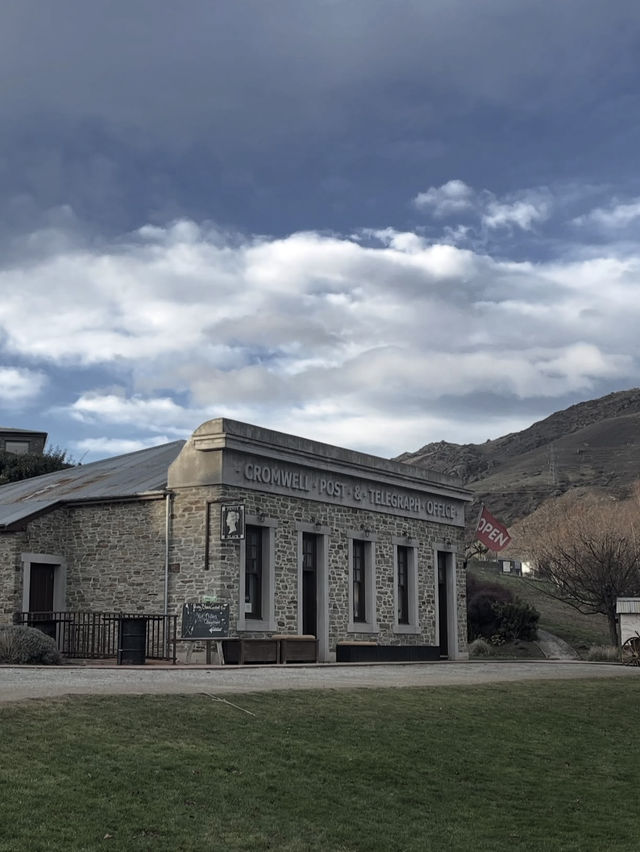 紐西蘭南島必逛！Cromwell Heritage Precinct舊城區慢活 打卡WISHART'S BLACKSMITH AND MOTOR GARAGE