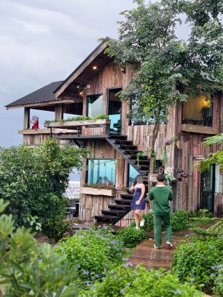 Fossil Camp & Cafe @ Khao Yai Thiang.