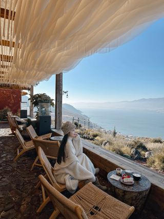Dali Wenbi Village | Mountain and Sea Themed Cafe | Red Stone Cafe 🌵