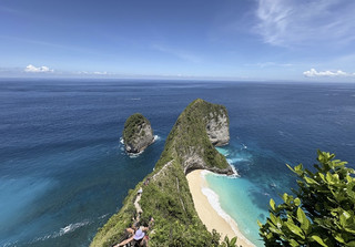 🇮🇩峇里島｜這根本是上帝打翻的藍色顏料！海上竟然藏著一隻暴龍🦖🌊