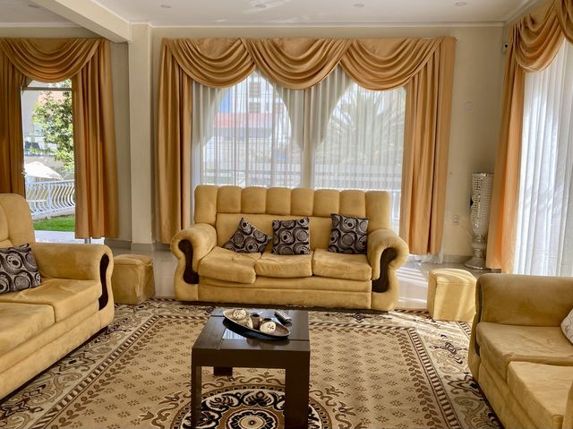 Ganesh Hotel