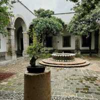 墨西哥 瓜達拉哈拉 很值得來參觀的Hospicio Cabañas 美術館 