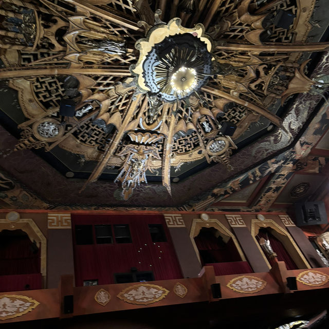 Fancy theater 