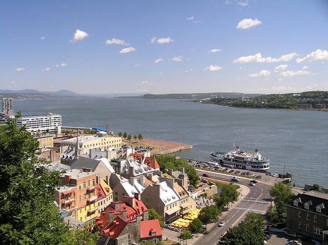 The Captivating Charm of Québec City's Old Town