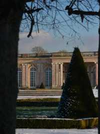 Grand Trianon Gardens: A Winter Wonderland ❄️