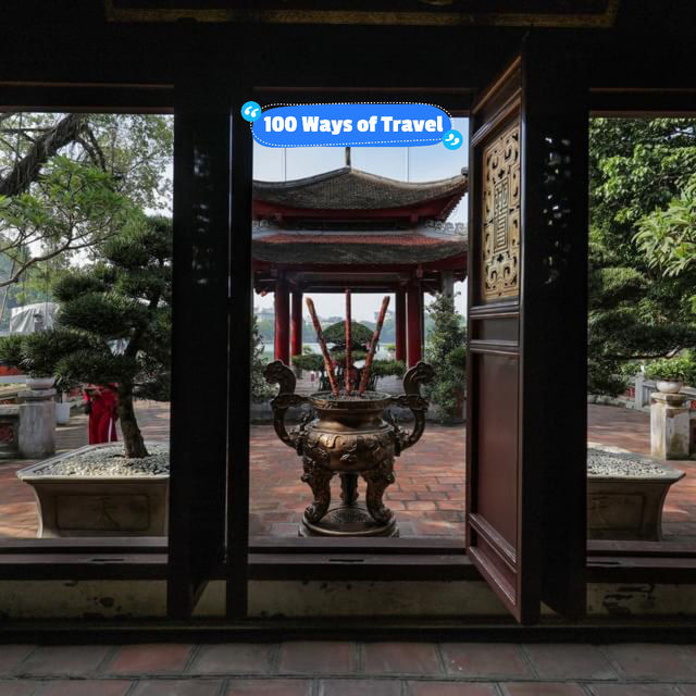 Hoan Kiem lake of Vietnam 🇻🇳 