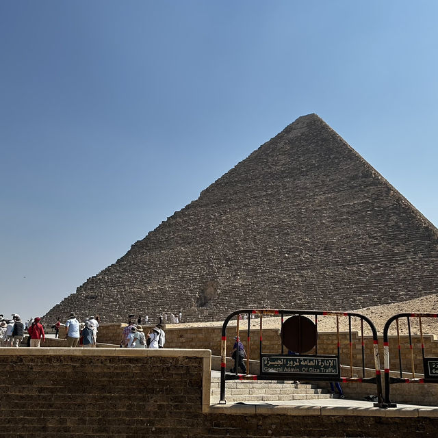 Ancient Wonders Unveiled: Giza Pyramids & the Grand Egyptian Museum