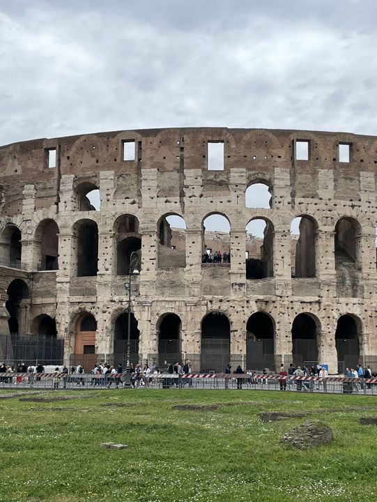 La Dolce Vita: Exploring Naples, Rome & Milan in Style!