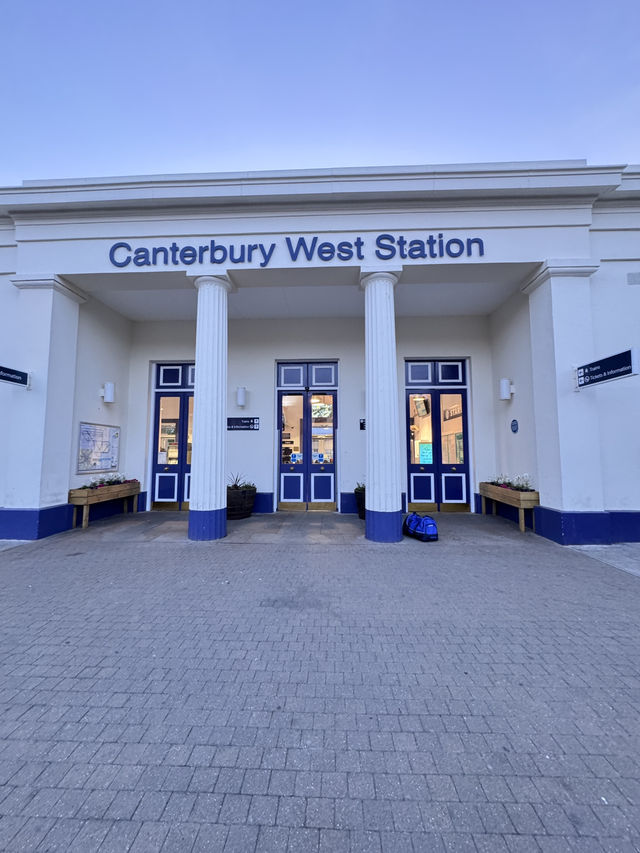 ไป Canterbury ด้วยรถไฟความเร็วสูง Gatwick Airport 