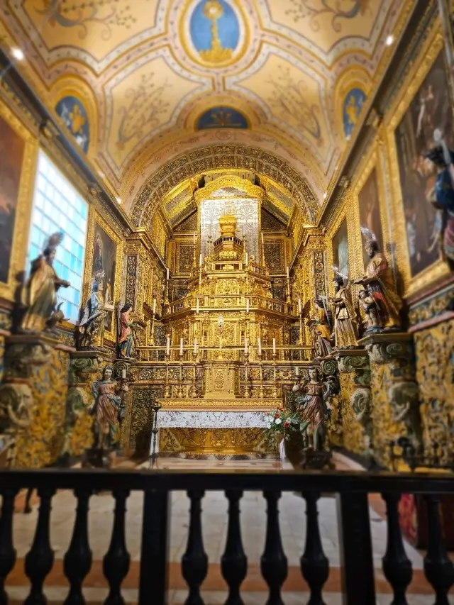 📸 Discover Faro Cathedral – Where History Echoes in Stone