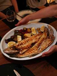 Albania 🇦🇱 Seafood paradise for just £25/ppl