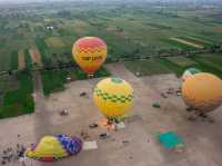 룩소르의 새벽을 날아오르는 열기구 여행 🎈🌄