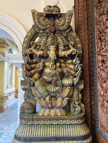 從建築角度來看，岡嘎拉瑪雅寺