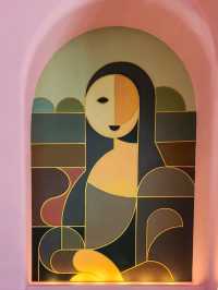 Sun Signature Gallery in Sunset Town: a free stop near Fountain Square