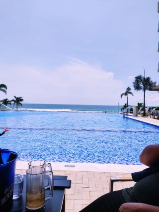 🌊 ที่ซึ่งคลื่นบรรจบกับจุดมุ่งหมาย: ความสงบสุขอย่างยั่งยืน ณ โรงแรมสุดอลังการ ลา ยูเนียน
