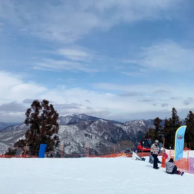 琵琶湖山谷滑雪場