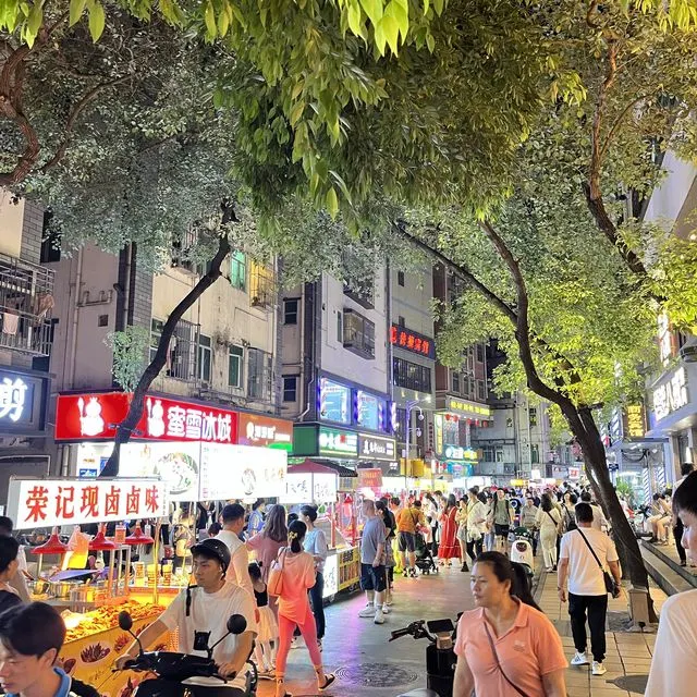 水圍夜市