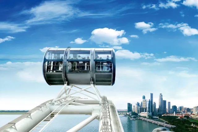 Attractions in Singapore - Singapore Flyer