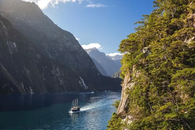 เมื่อฤดูใบไม้ร่วงมาเยือนดินแดนสงบสุขแห่งนี้ พาให้เข้าสู่ห้วงเวลาแห่งความสงบอันน่าอัศจรรย์