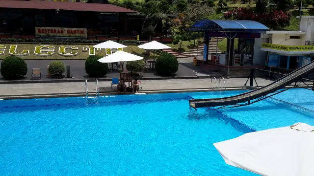 selecta hot spring photo