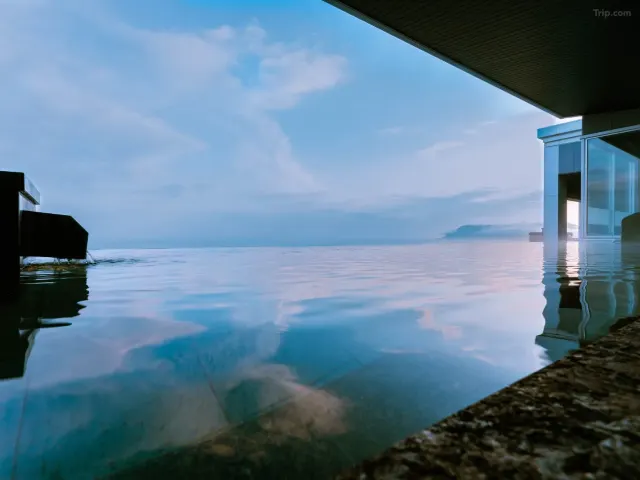 函館湯の川温泉 海と灯 / ヒューイットリゾート