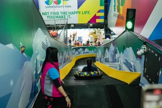 Super Sports Park 必玩設施＃4 車軚滑梯