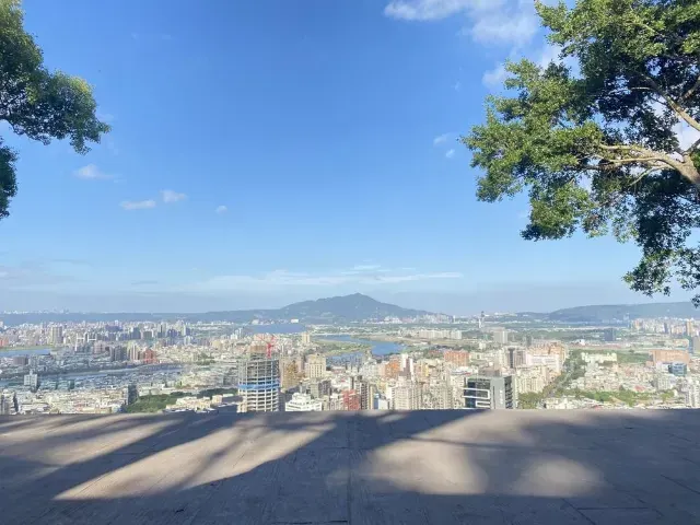【台北新スポット】2026年台北旅行で必ず訪れるべき8つの新スポットおすすめ!士林巨球/ブルーサファイア泉