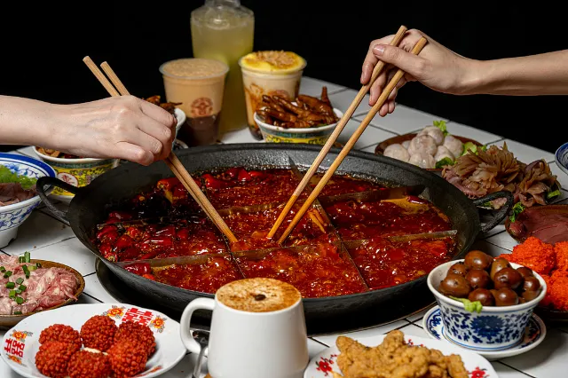 chongqing hotpot up close