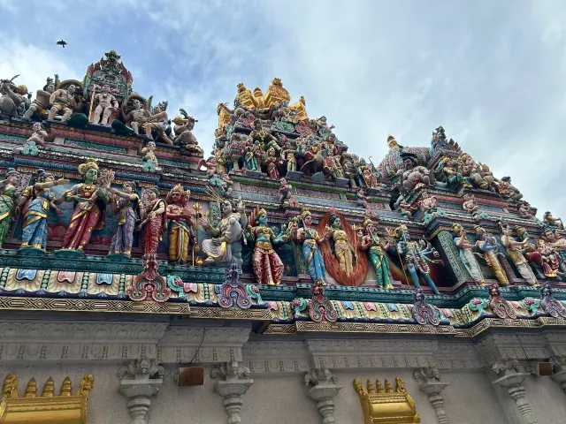 храм Sri Veeramakaliamman