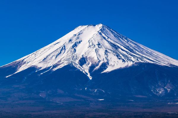 富士山初冠雪2025】今年の初冠雪は10月23日！富士山の冬景色観光