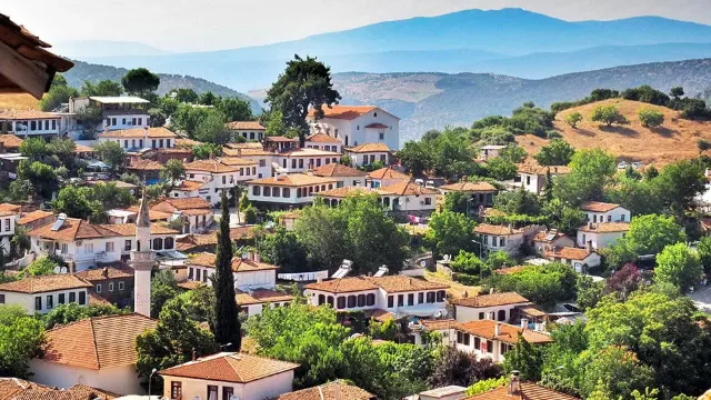 터키 이즈미르 쉬린제 마을