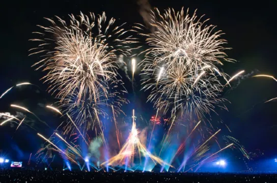 万博夜空がアートになる日2025】11月22日に万博記念公園で開催！花火