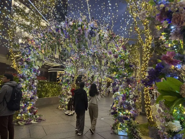「繽紛耶誕玩台北」