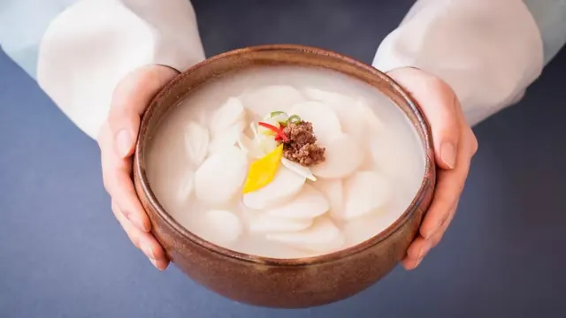 설날 떡국