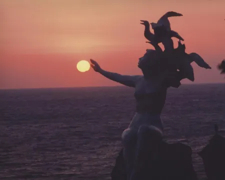 御前崎ケープパーク 潮騒の像