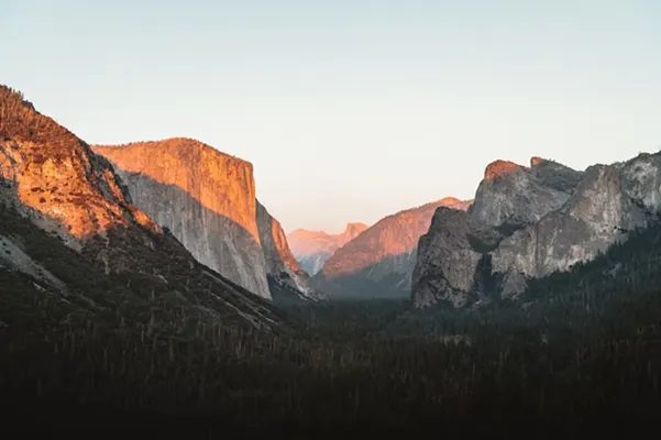 Coucher de soleil dans le parc national de Yosemite