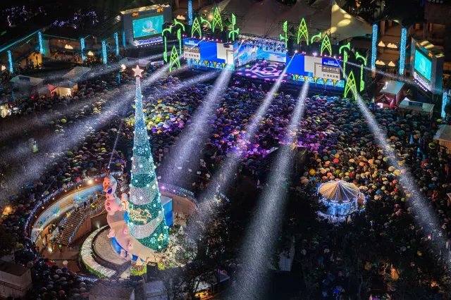 新北耶誕城「馬戲嘉年華」